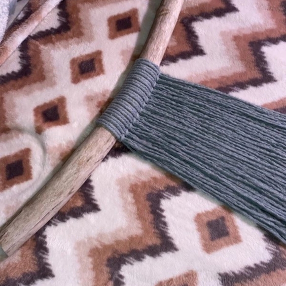 Unique HandCrafted Macrame Driftwood Wall Art Decor - Picture 10 of 16